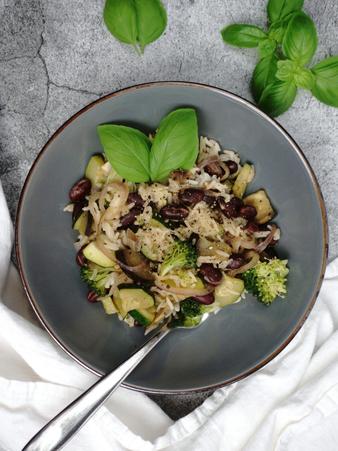 Vegane Kidneybohnen-Reispfanne | Gesundes Rezept 🌱