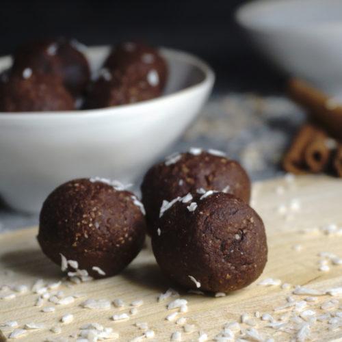 Vegan Chocolate Energy Balls Without Sugar 19