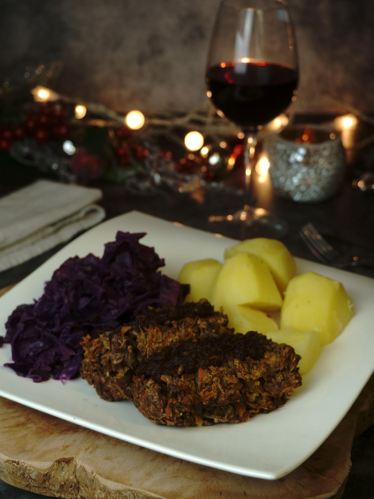 Vegan Lentil Loaf With Cranberry Sauce and Red Cabbage 1