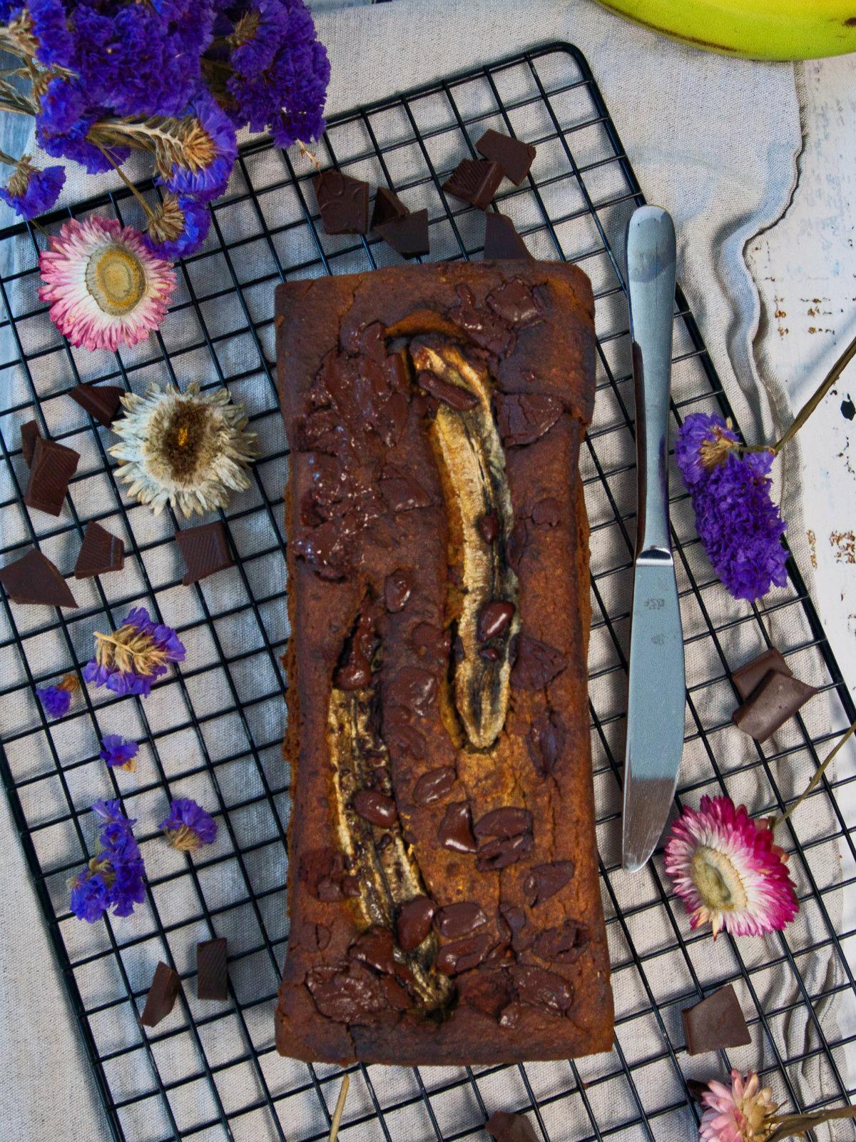 Juicy Banana Bread With Chocolate Chips 13