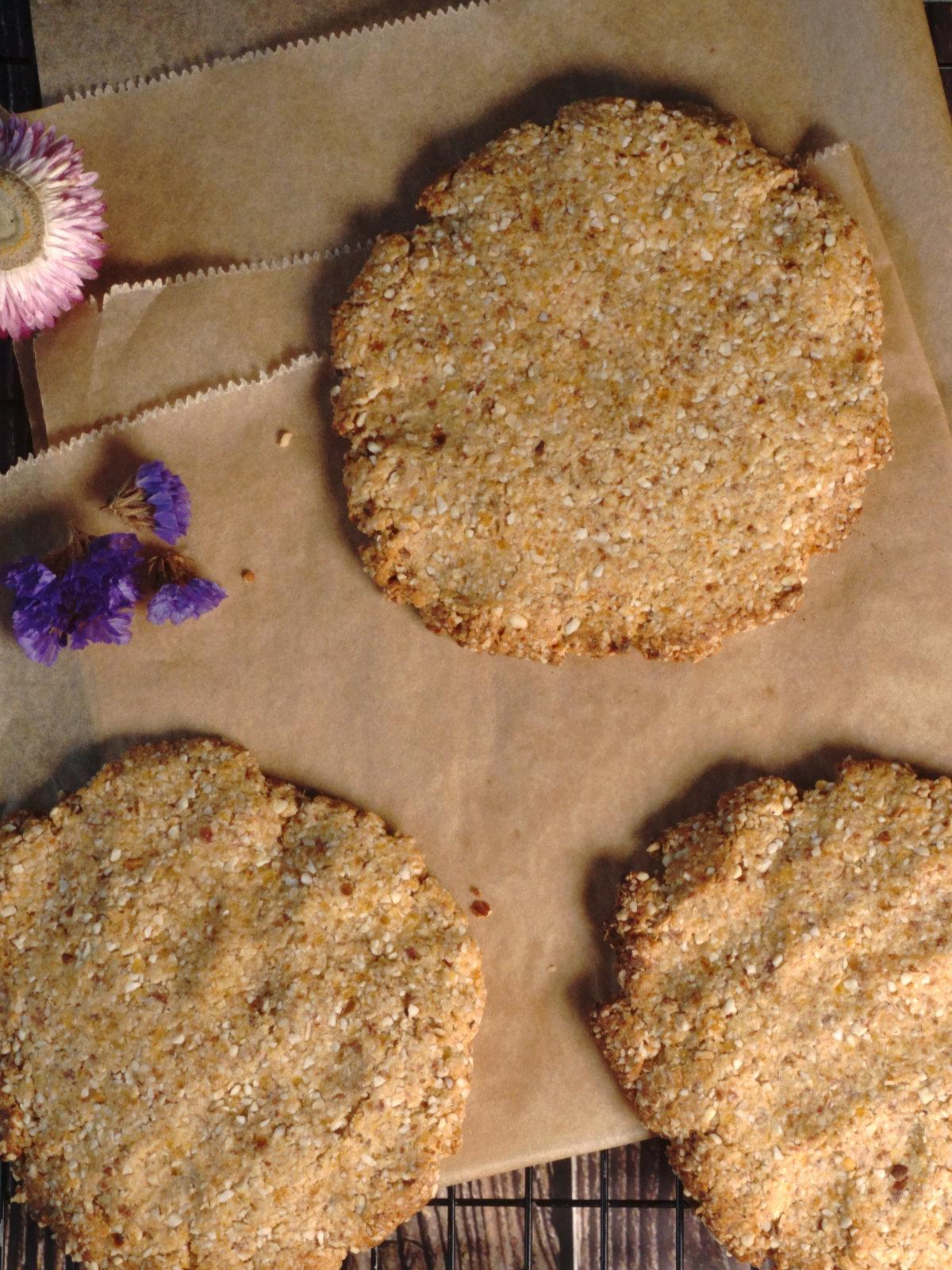 Einfache vegane Cookies mit getrockneten Aprikosen 3