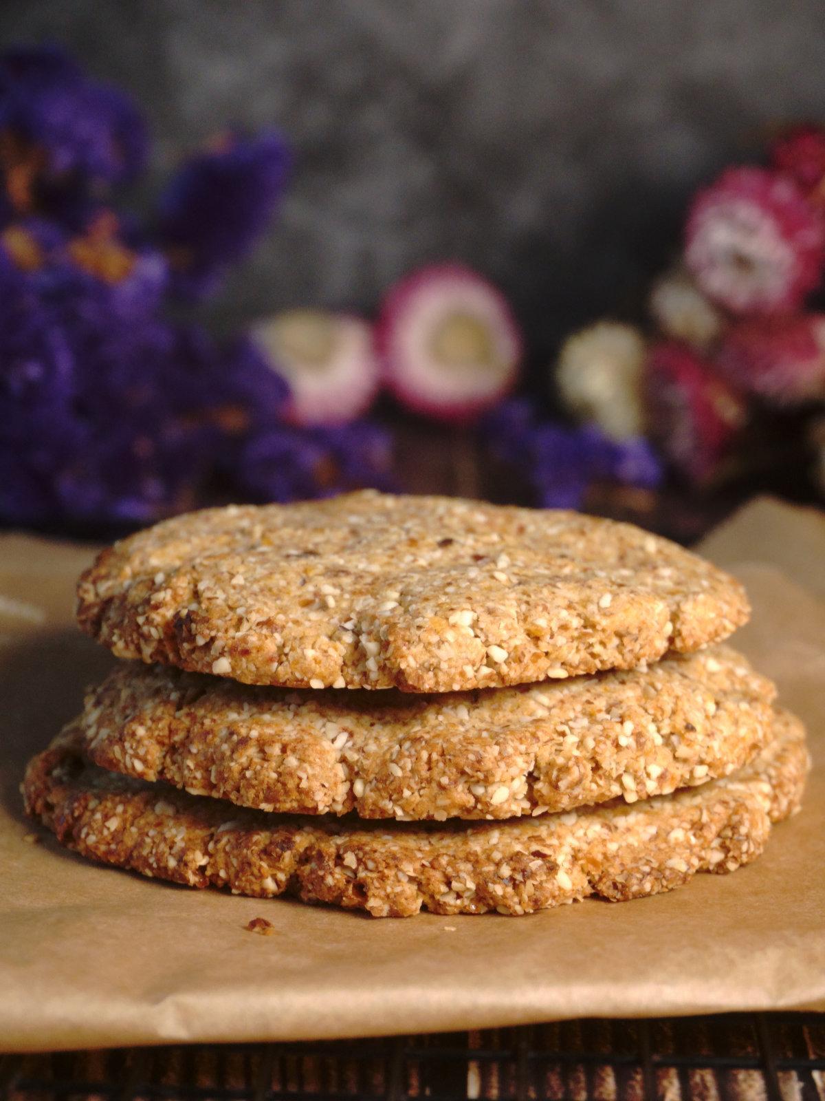 Easy Vegan Cookies With Dried Apricots 1